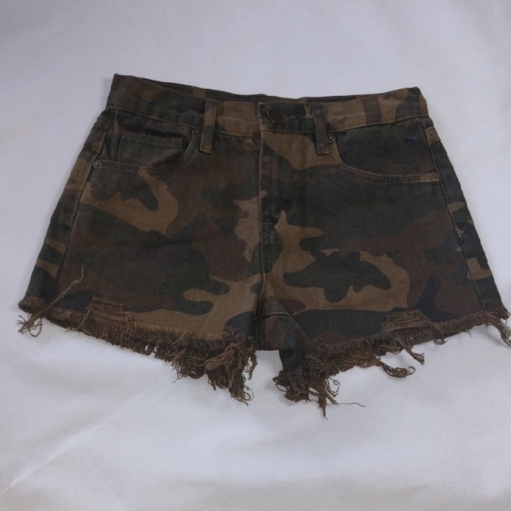 Blank NYC Brown and Green Jean Shorts Distressed Camo Street Wear Back To School
